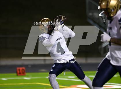 Thumbnail 3 in Skyline vs Kettle Run (VHSL Class 3 Region Final) photogallery.