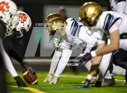 Thumbnail 1 in Skyline vs Kettle Run (VHSL Class 3 Region Final) photogallery.