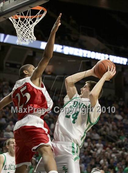 Thumbnail 1 in Strawberry Mansion vs. South Fayette (PIAA Boys Class AA State Championship) photogallery.