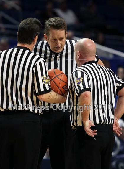 Thumbnail 1 in Strawberry Mansion vs. South Fayette (PIAA Boys Class AA State Championship) photogallery.