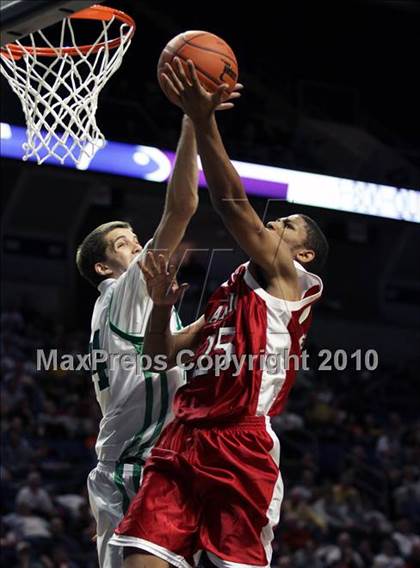 Thumbnail 2 in Strawberry Mansion vs. South Fayette (PIAA Boys Class AA State Championship) photogallery.