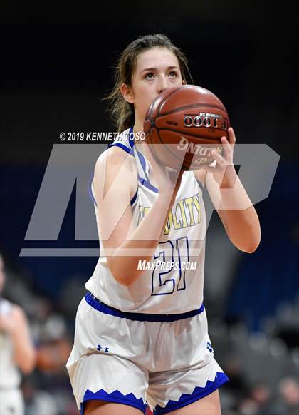 Thumbnail 1 in Dodd City vs. Nazareth (UIL 1A Final) photogallery.