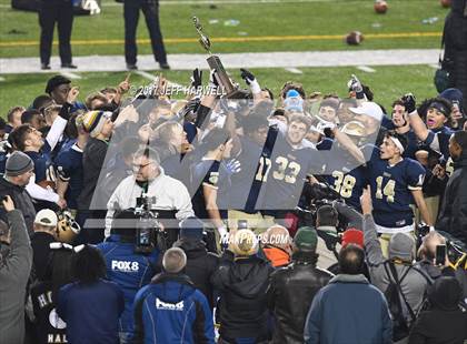 Thumbnail 3 in Winton Woods vs. Archbishop Hoban (OHSAA Division II Final) photogallery.