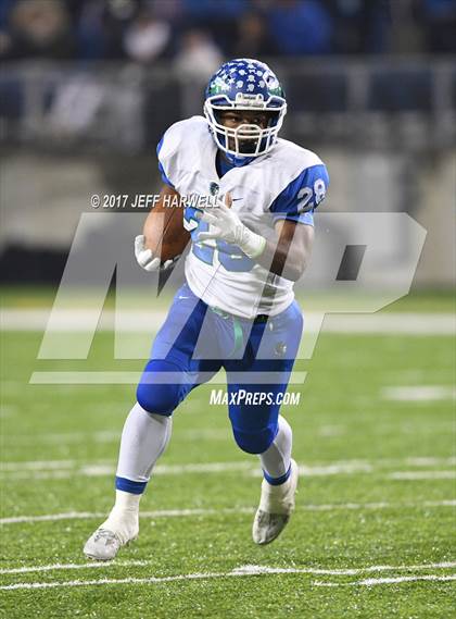 Thumbnail 3 in Winton Woods vs. Archbishop Hoban (OHSAA Division II Final) photogallery.