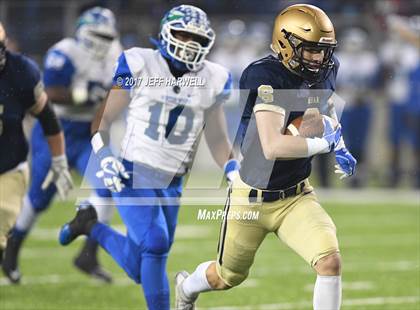 Thumbnail 2 in Winton Woods vs. Archbishop Hoban (OHSAA Division II Final) photogallery.