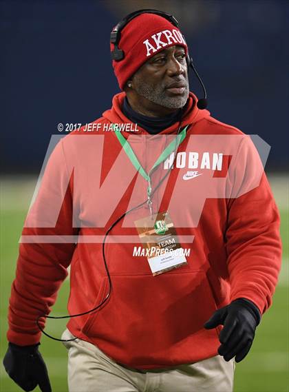 Thumbnail 1 in Winton Woods vs. Archbishop Hoban (OHSAA Division II Final) photogallery.