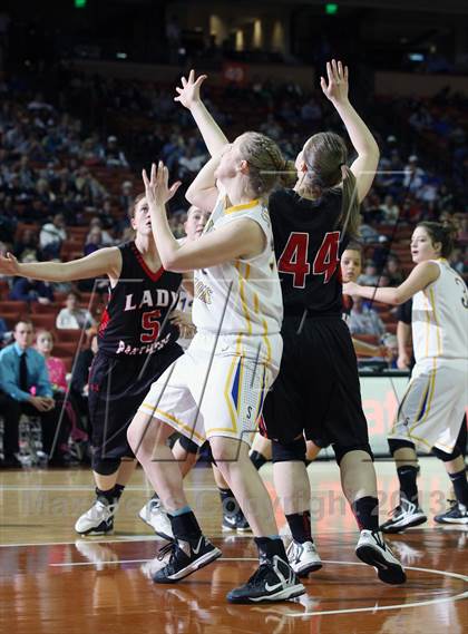 Thumbnail 3 in Saltillo vs. Whitharral (UIL1A Final) photogallery.
