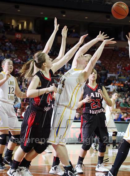 Thumbnail 2 in Saltillo vs. Whitharral (UIL1A Final) photogallery.
