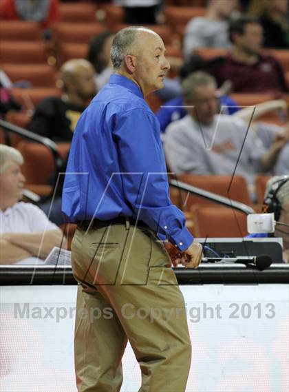 Thumbnail 3 in Saltillo vs. Whitharral (UIL1A Final) photogallery.