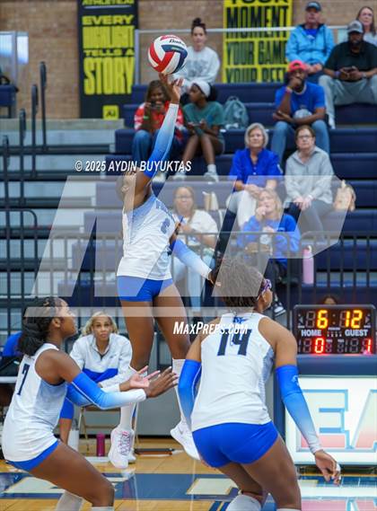 Thumbnail 3 in North Forney vs Austin (Allen Texas Open) photogallery.