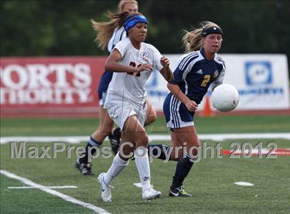 Thumbnail 3 in Glenbrook South vs Naperville North (IHSA 3A Semifinal) photogallery.