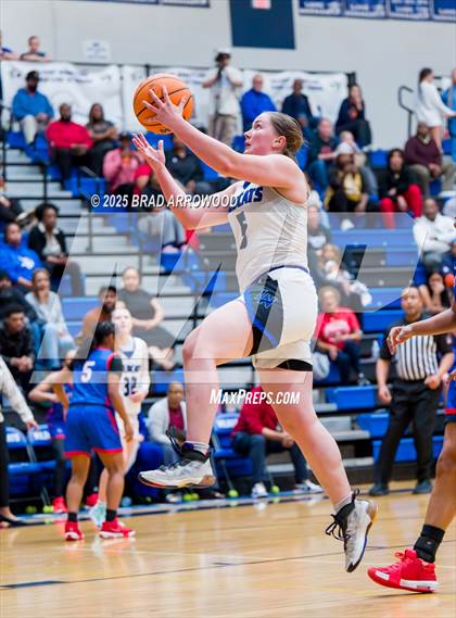 Thumbnail 2 in North Mecklenburg @ Lake Norman (NCHSAA 4A Round 3) photogallery.
