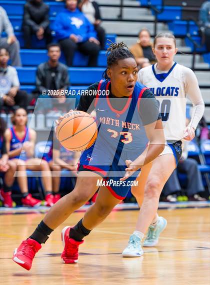 Thumbnail 2 in North Mecklenburg @ Lake Norman (NCHSAA 4A Round 3) photogallery.