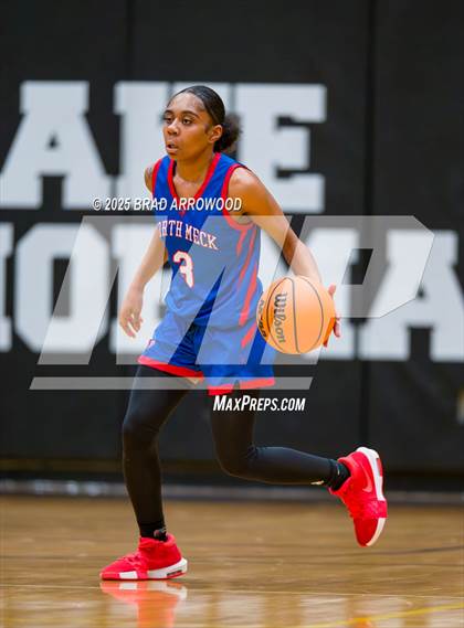 Thumbnail 2 in North Mecklenburg @ Lake Norman (NCHSAA 4A Round 3) photogallery.