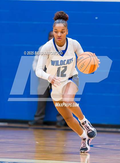 Thumbnail 3 in North Mecklenburg @ Lake Norman (NCHSAA 4A Round 3) photogallery.