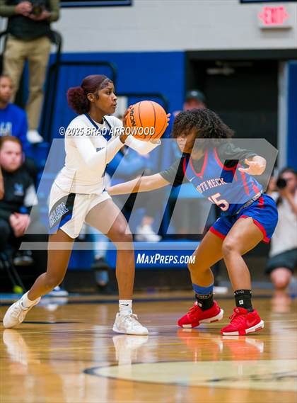 Thumbnail 2 in North Mecklenburg @ Lake Norman (NCHSAA 4A Round 3) photogallery.