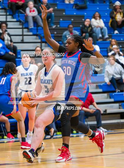 Thumbnail 1 in North Mecklenburg @ Lake Norman (NCHSAA 4A Round 3) photogallery.