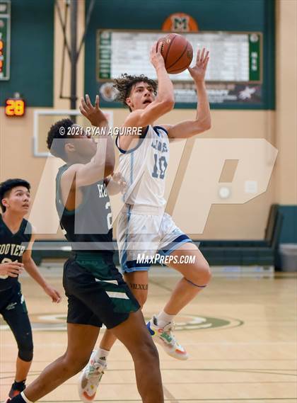Thumbnail 2 in Hoover @ Linfield Christian (CIF D4AA Semifinal) photogallery.