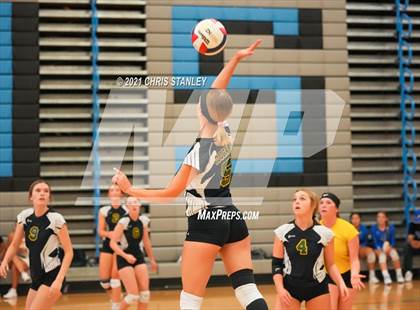 Thumbnail 3 in Fairfax vs Show Low (Wolves Classic) photogallery.