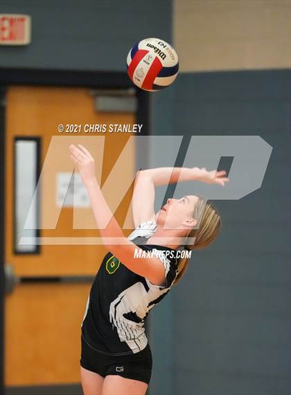 Thumbnail 1 in Fairfax vs Show Low (Wolves Classic) photogallery.