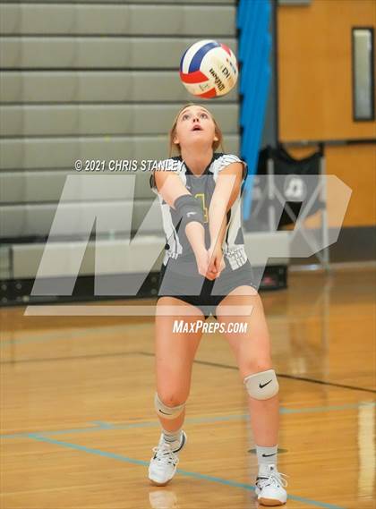 Thumbnail 3 in Fairfax vs Show Low (Wolves Classic) photogallery.