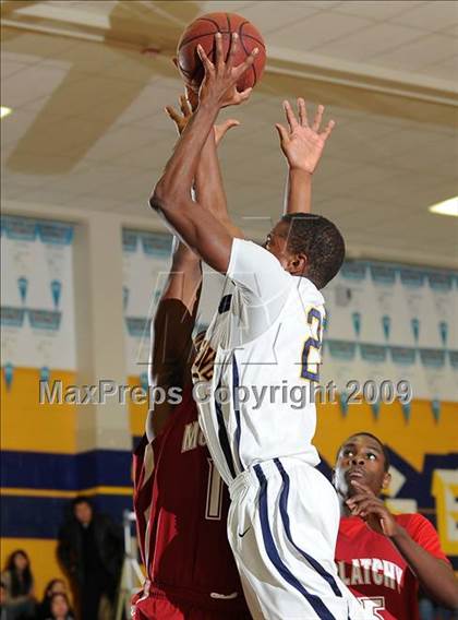 Thumbnail 2 in McClatchy vs. Elk Grove (Trojan Toss-Up) photogallery.