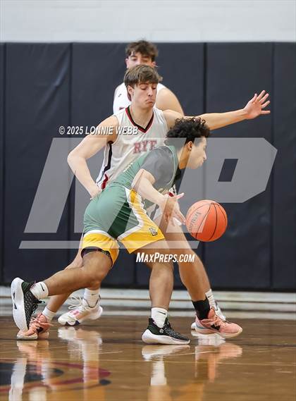 Thumbnail 2 in Lakeland @ Rye (NYSPHSAA Section 1 Class AA Second Round) photogallery.