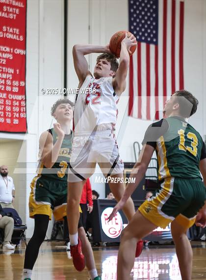 Thumbnail 3 in Lakeland @ Rye (NYSPHSAA Section 1 Class AA Second Round) photogallery.