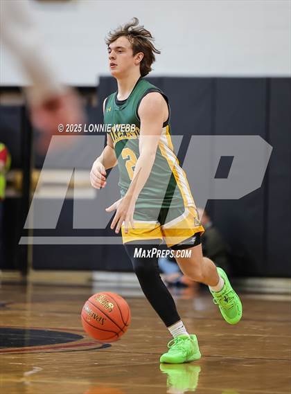 Thumbnail 3 in Lakeland @ Rye (NYSPHSAA Section 1 Class AA Second Round) photogallery.