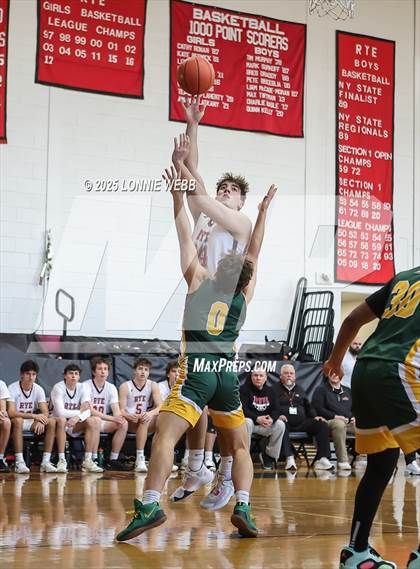 Thumbnail 3 in Lakeland @ Rye (NYSPHSAA Section 1 Class AA Second Round) photogallery.