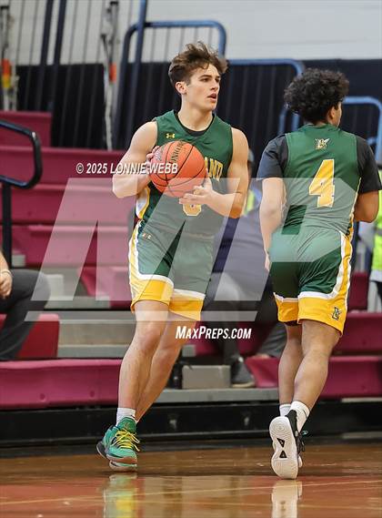 Thumbnail 2 in Lakeland @ Rye (NYSPHSAA Section 1 Class AA Second Round) photogallery.