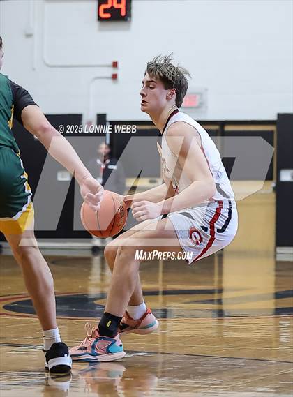 Thumbnail 3 in Lakeland @ Rye (NYSPHSAA Section 1 Class AA Second Round) photogallery.