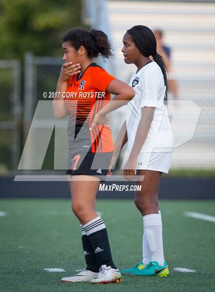 Thumbnail 3 in Oakland Mills @ Atholton photogallery.