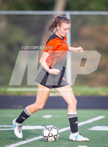 Thumbnail 3 in Oakland Mills @ Atholton photogallery.