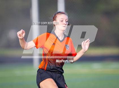 Thumbnail 3 in Oakland Mills @ Atholton photogallery.