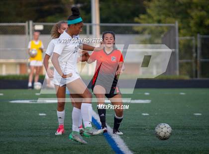 Thumbnail 1 in Oakland Mills @ Atholton photogallery.