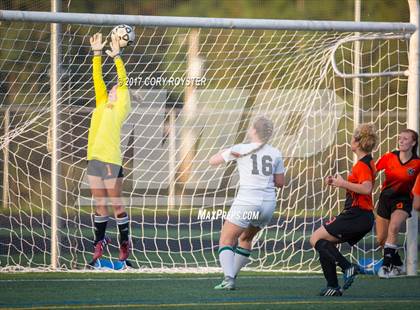 Thumbnail 3 in Oakland Mills @ Atholton photogallery.