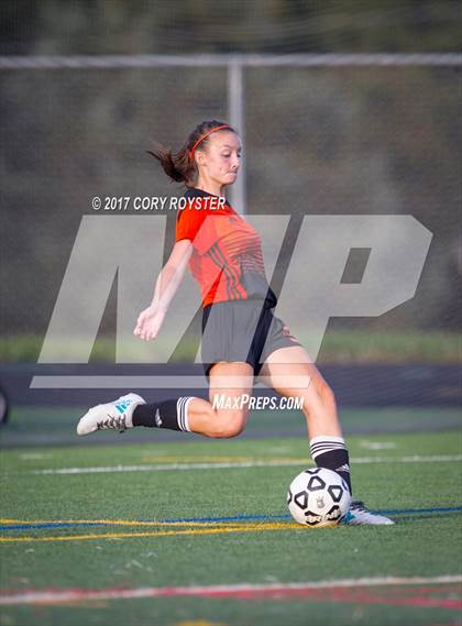 Thumbnail 3 in Oakland Mills @ Atholton photogallery.