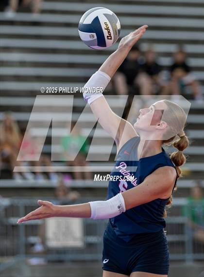Thumbnail 2 in Millard North vs Millard South (Battle at Buell) photogallery.