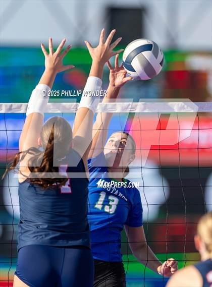 Thumbnail 2 in Millard North vs Millard South (Battle at Buell) photogallery.