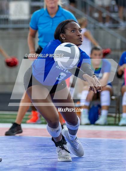 Thumbnail 2 in Millard North vs Millard South (Battle at Buell) photogallery.