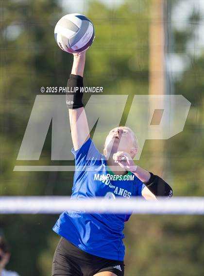 Thumbnail 2 in Millard North vs Millard South (Battle at Buell) photogallery.