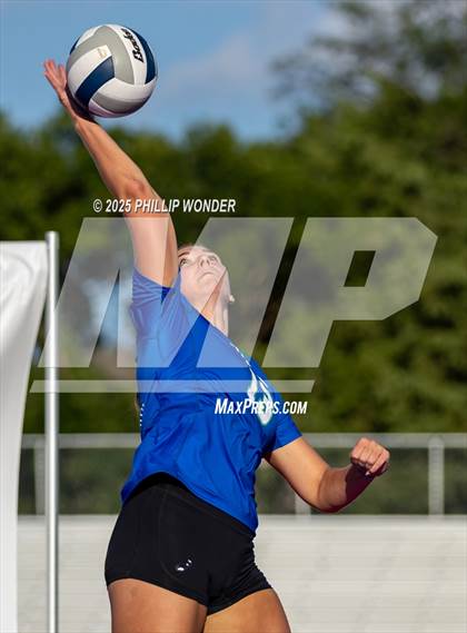 Thumbnail 1 in Millard North vs Millard South (Battle at Buell) photogallery.