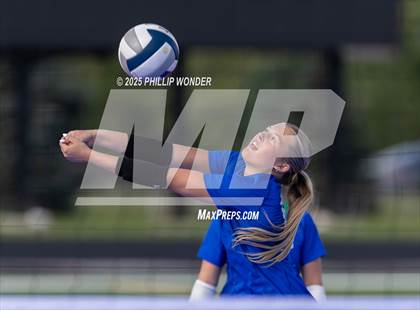 Thumbnail 2 in Millard North vs Millard South (Battle at Buell) photogallery.