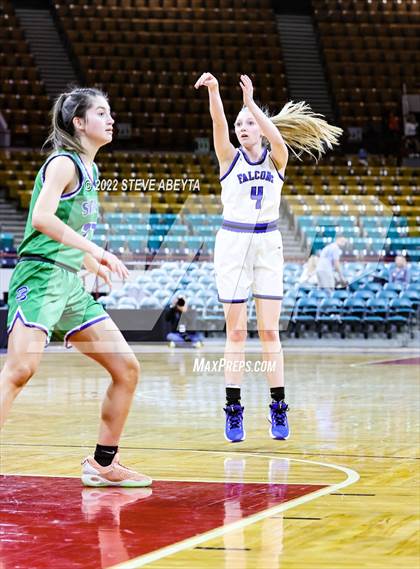 Thumbnail 3 in Doherty vs Highlands Ranch (CHSAA 5A Great 8) photogallery.