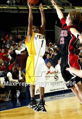 Thumbnail 1 in Verbum Dei vs. Orange Lutheran (Nike Extravaganza) photogallery.