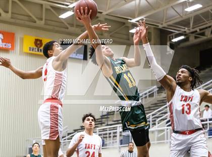 Thumbnail 1 in Holmes vs. Taft photogallery.