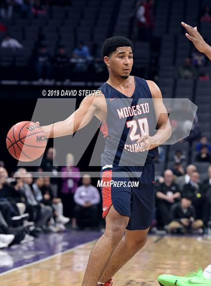 Thumbnail 2 in Modesto Christian vs. Sheldon (CIF SJS D1 Final) photogallery.