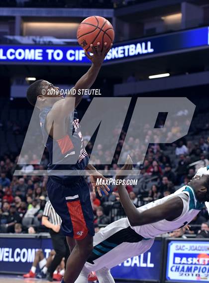 Thumbnail 1 in Modesto Christian vs. Sheldon (CIF SJS D1 Final) photogallery.