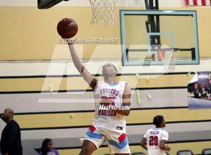 Thumbnail 2 in Jersey Village vs. Madison (Conroe Christmas Classic) photogallery.